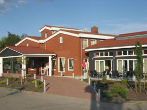Отель Hotel Eleganz  Густов